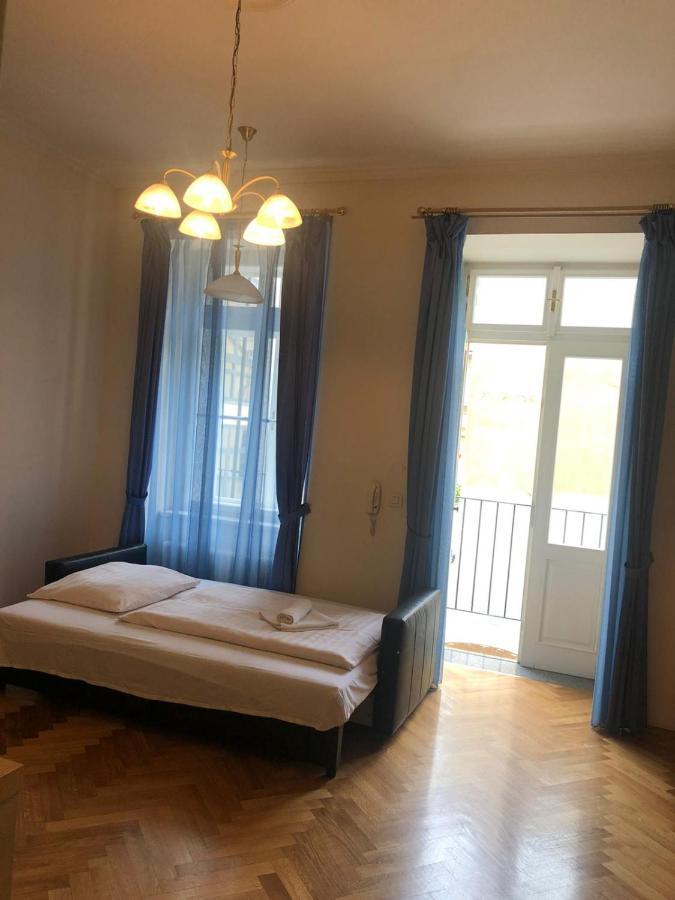 Residence La Familia Praag Buitenkant foto