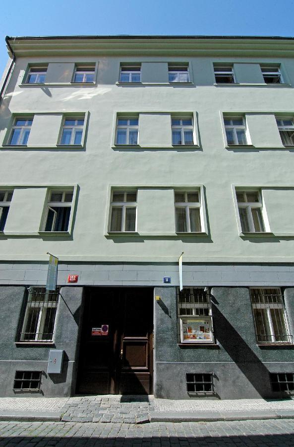Residence La Familia Praag Buitenkant foto